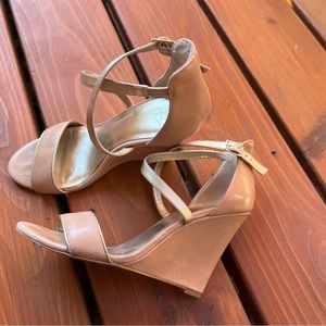 Ann Taylor wedges